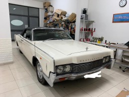 Lincoln Continental Convertible 1965