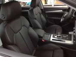 New Audi Q5 interno in pelle Total Black